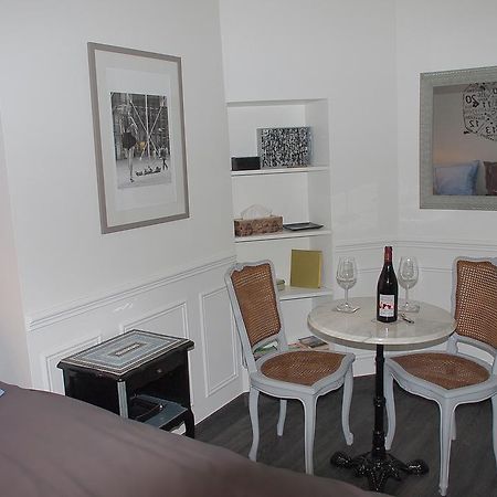 Petit Paris - Oasis In Marais Apartamento Exterior foto